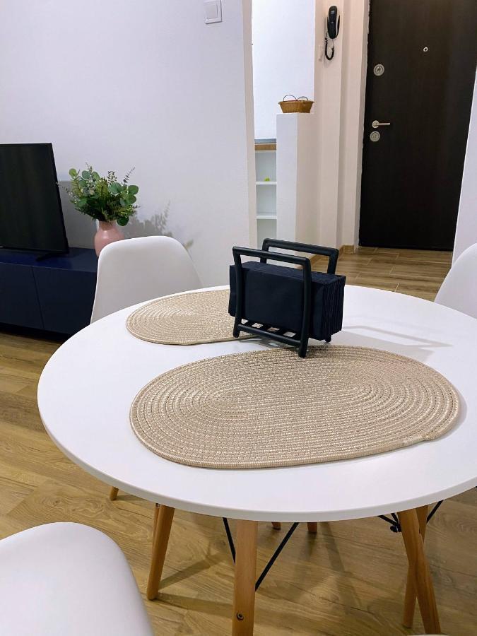 Central Cozy Apartment North Railway St - 4 Min Walk Bucureşti Exterior foto