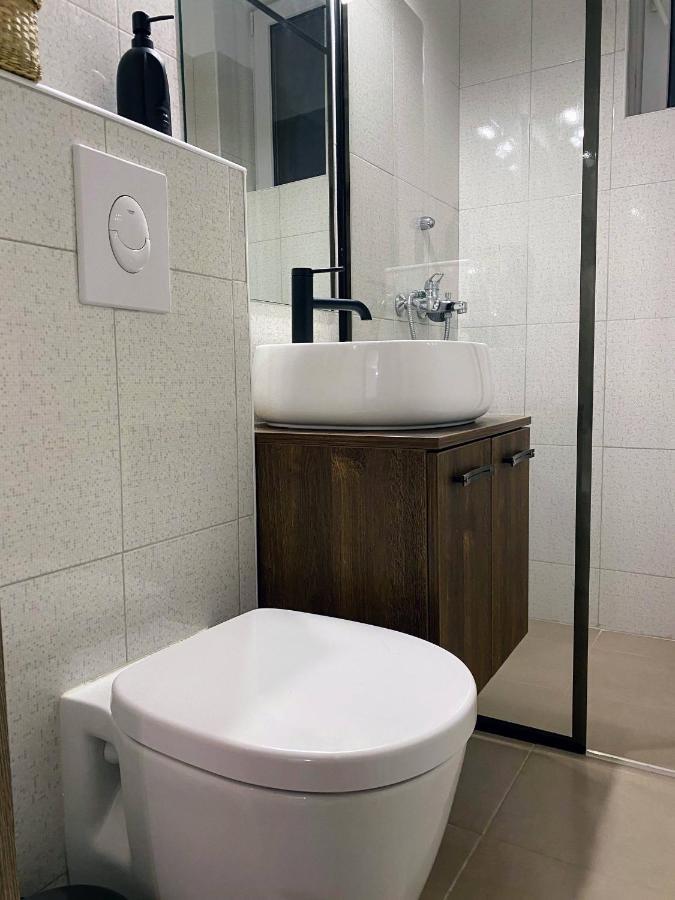 Central Cozy Apartment North Railway St - 4 Min Walk Bucureşti Exterior foto