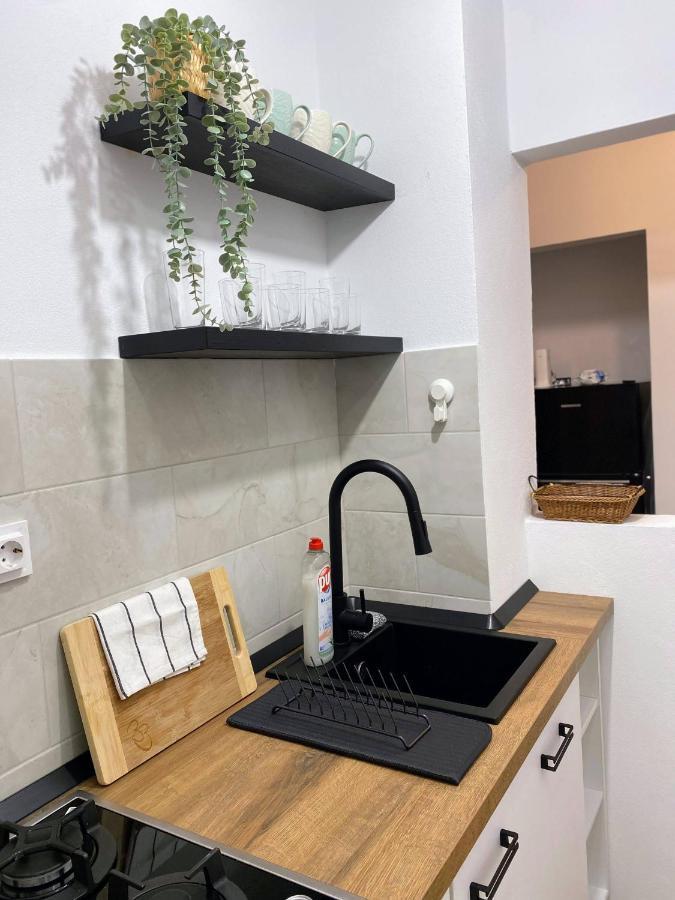 Central Cozy Apartment North Railway St - 4 Min Walk Bucureşti Exterior foto